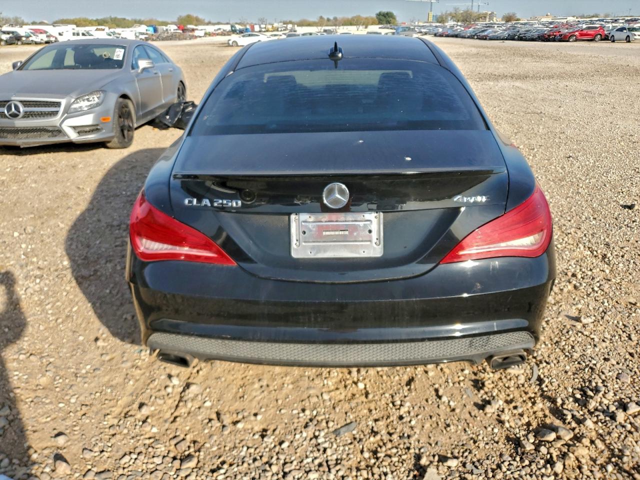 2016 MERCEDES-BENZ CLA 250 4MATIC photo 11