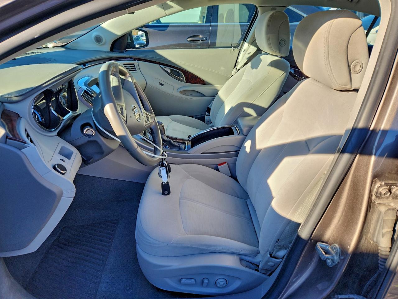 2011 BUICK LACROSSE CX photo 13