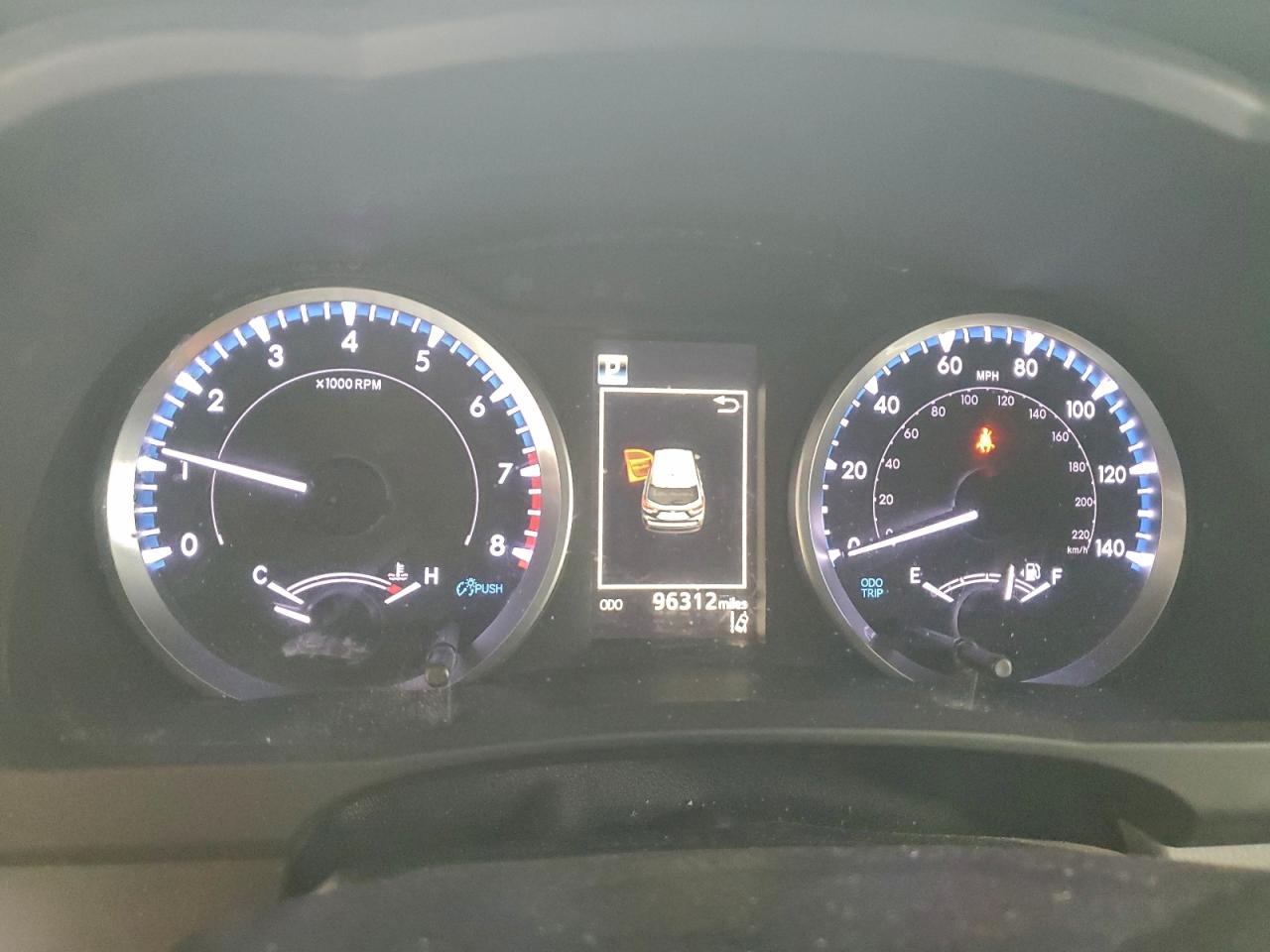 2019 TOYOTA HIGHLANDER LE photo 9