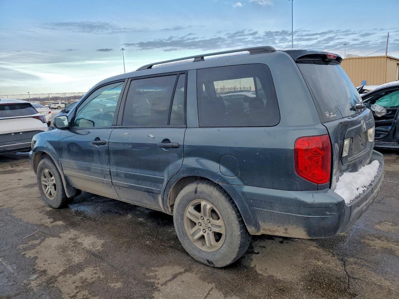 2005 HONDA PILOT EXL photo 2