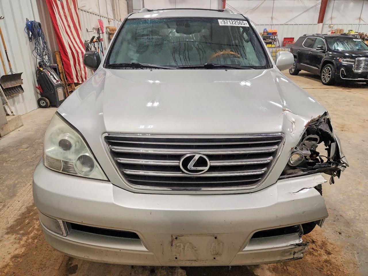 2004 LEXUS GX 470 photo 5