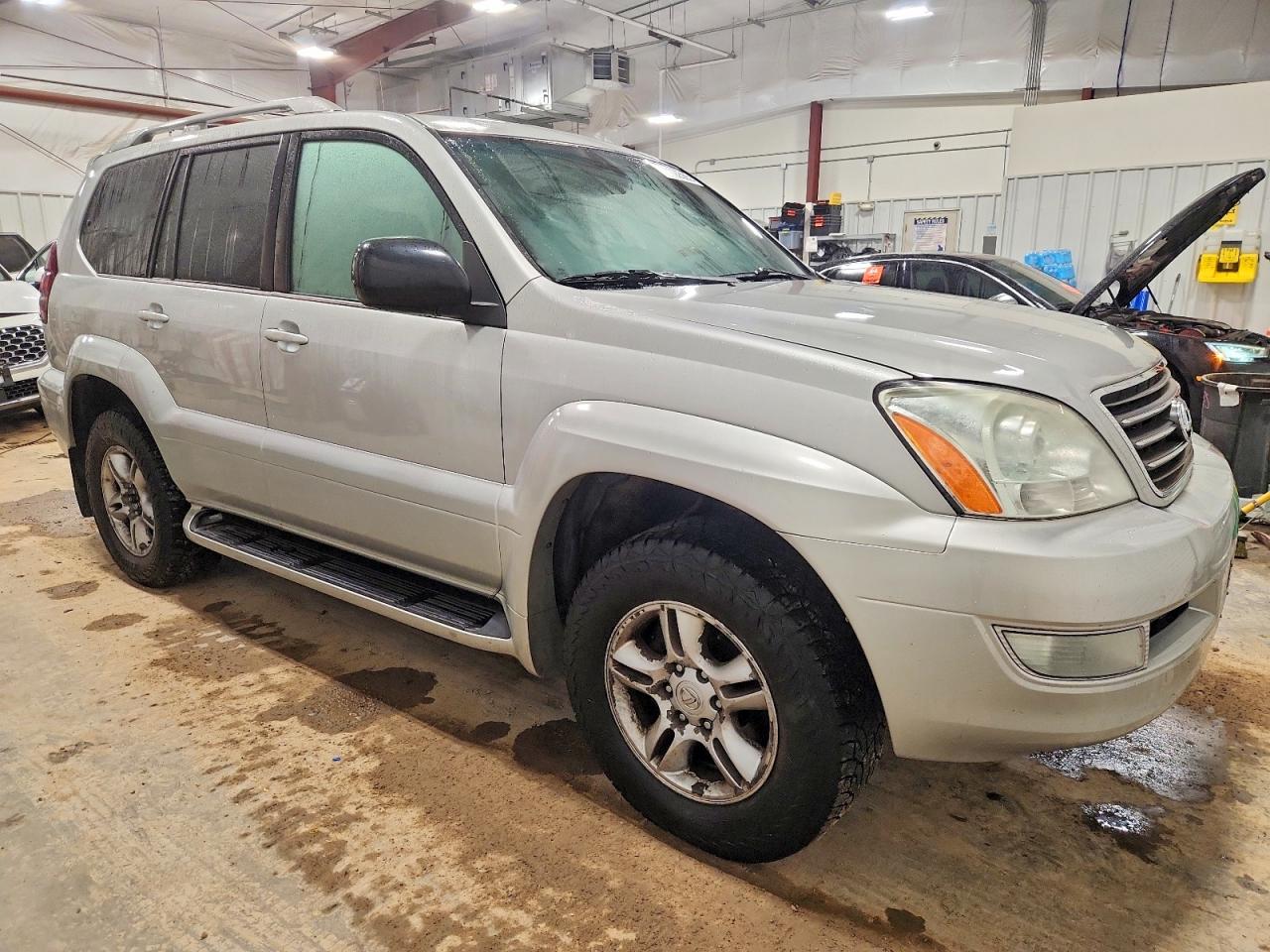 2004 LEXUS GX 470 photo 4