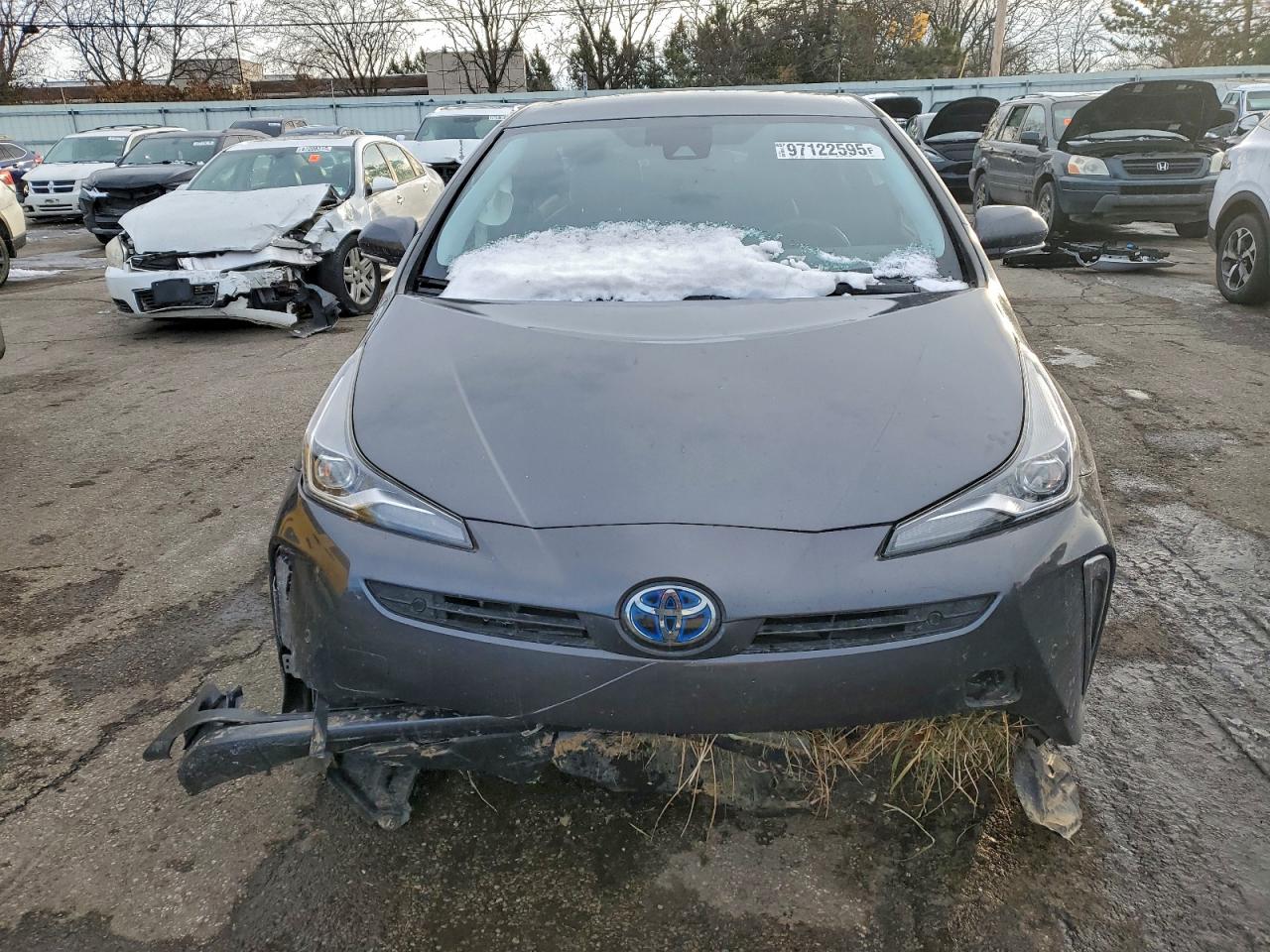 2019 TOYOTA PRIUS photo 9