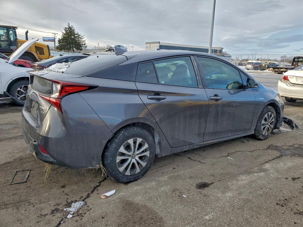 2019 TOYOTA PRIUS photo 5