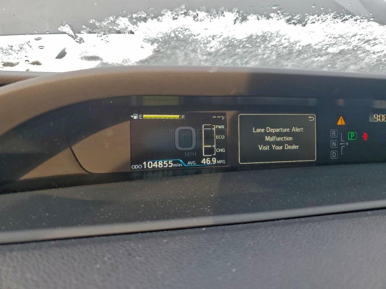 2019 TOYOTA PRIUS photo 17