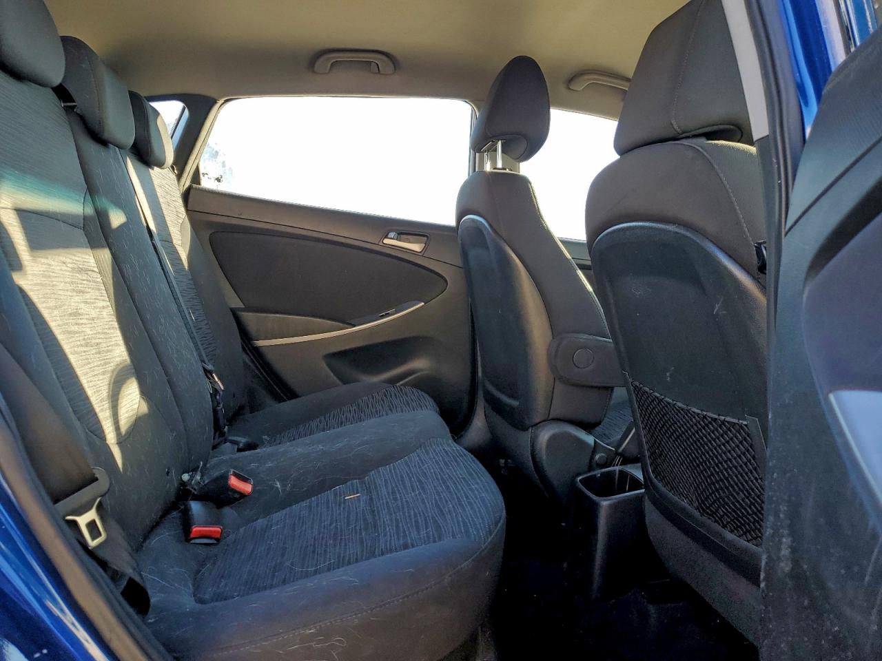 2017 HYUNDAI ACCENT SE photo 10