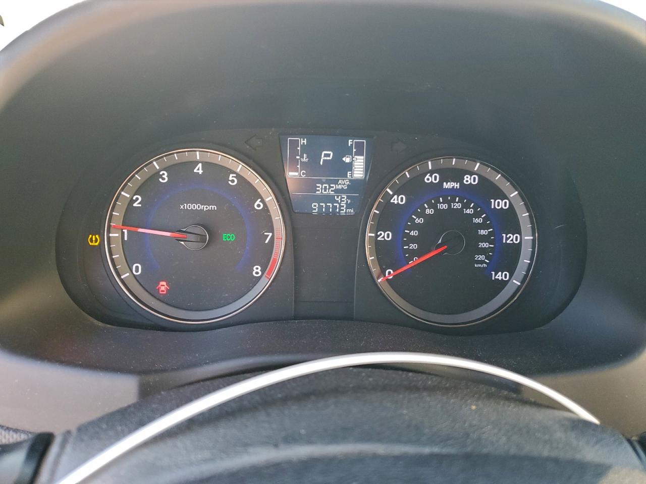 2017 HYUNDAI ACCENT SE photo 9