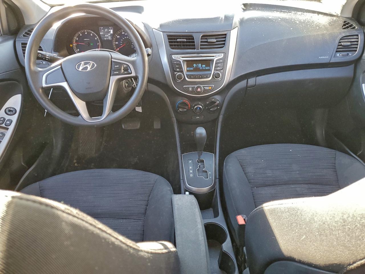 2017 HYUNDAI ACCENT SE photo 8