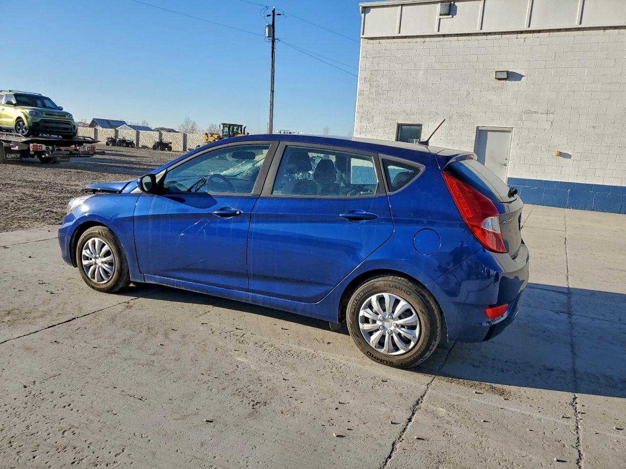 2017 HYUNDAI ACCENT SE photo 2