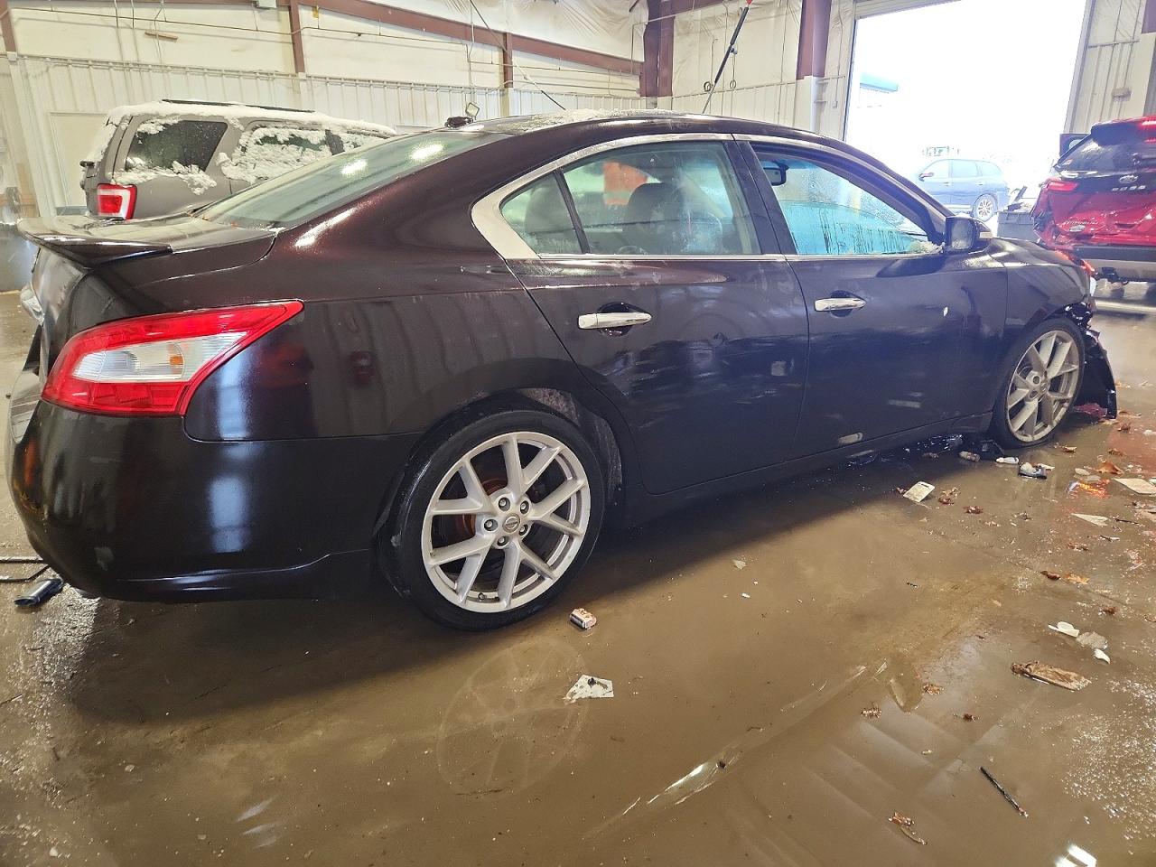 2011 NISSAN MAXIMA S photo 5