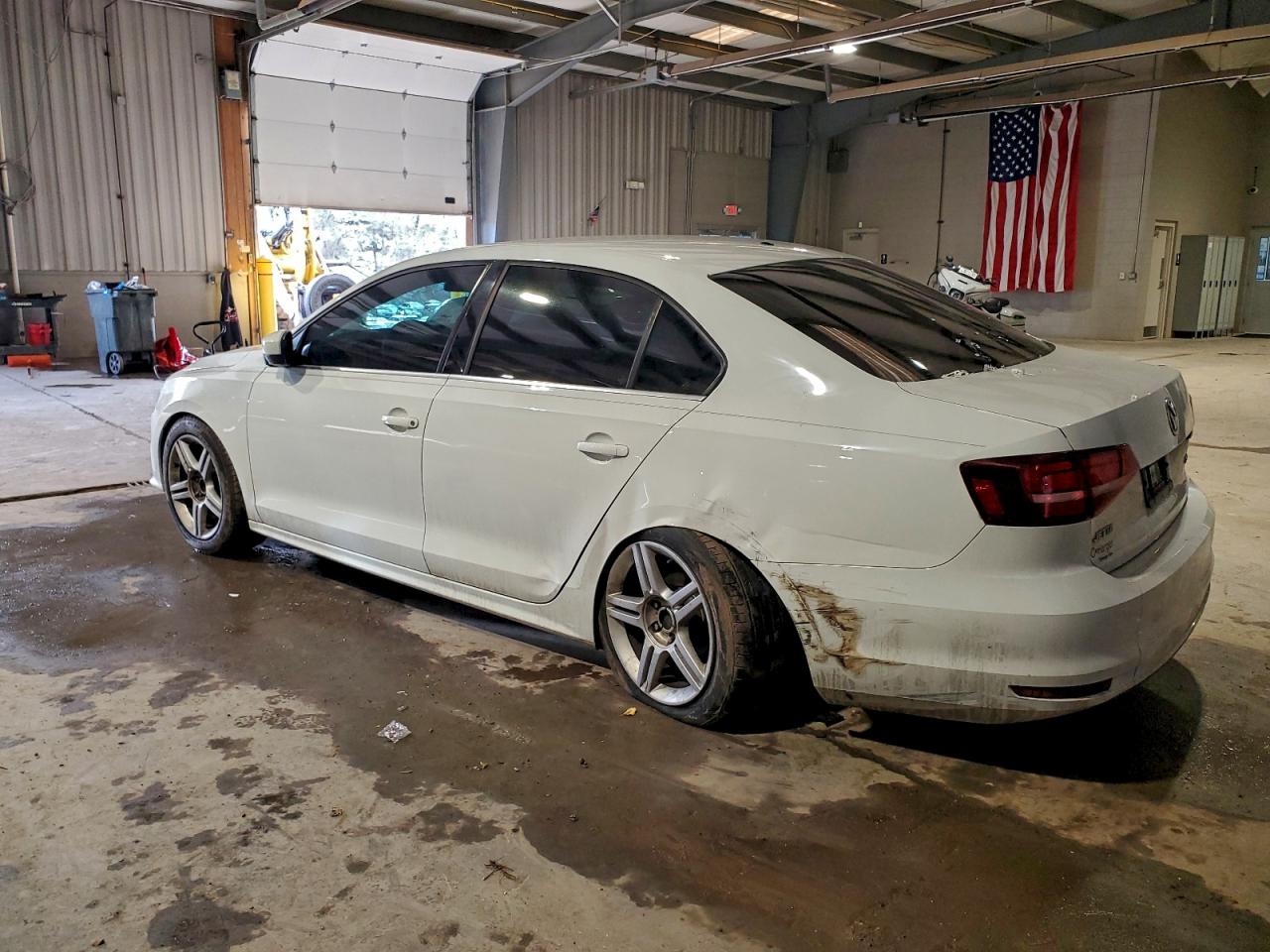 2017 VOLKSWAGEN JETTA S photo 2