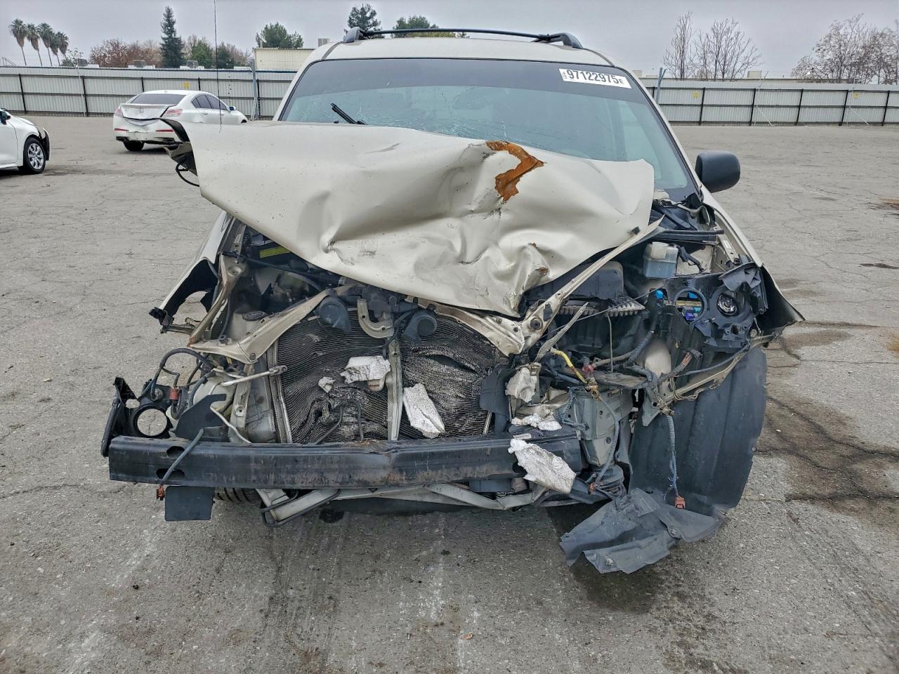 2004 TOYOTA SIENNA CE photo 5