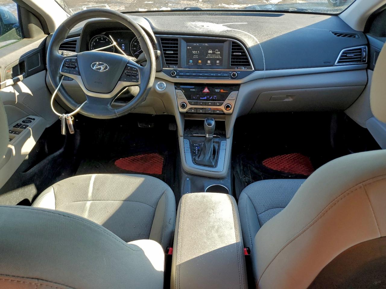 2017 HYUNDAI ELANTRA SE photo 8