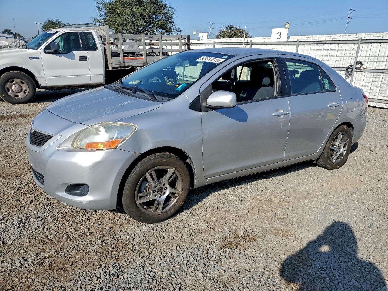 2010 TOYOTA YARIS