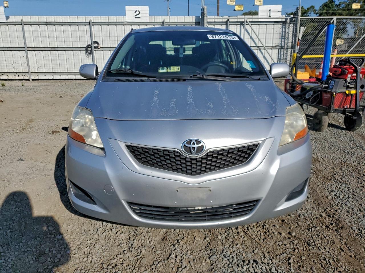 2010 TOYOTA YARIS photo 5