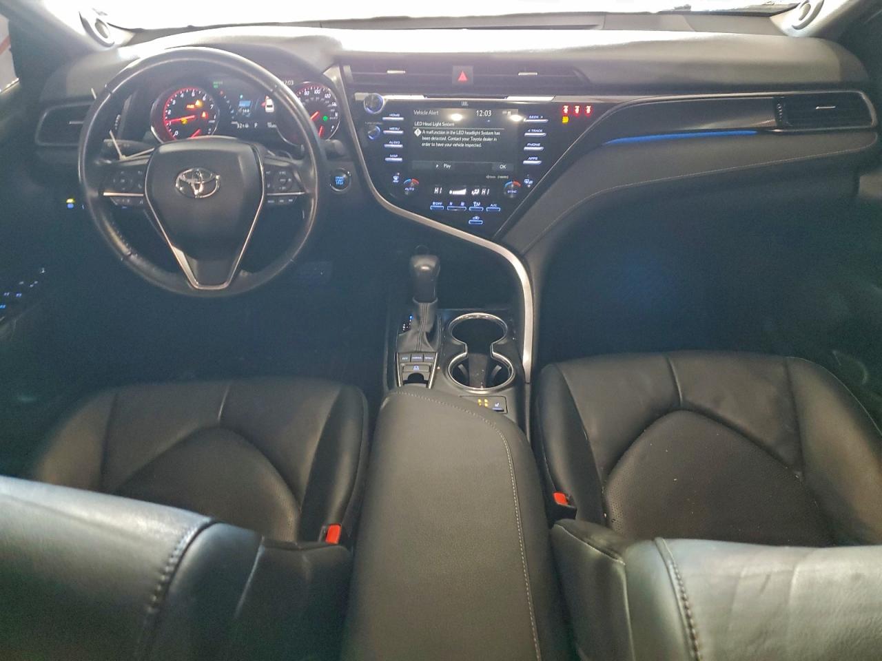 2020 TOYOTA CAMRY XSE photo 8
