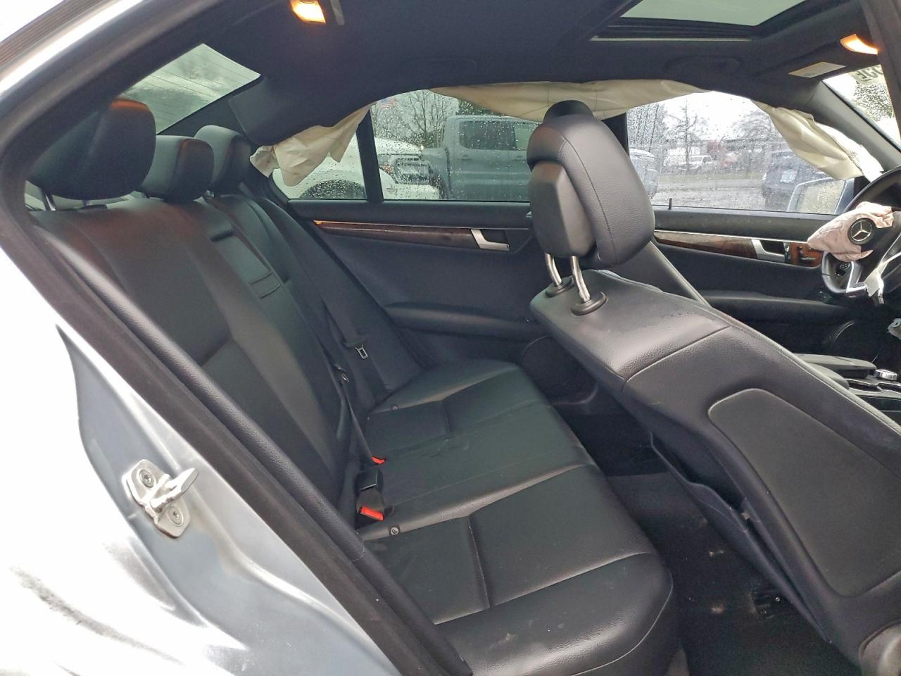 2014 MERCEDES-BENZ C 250 photo 19