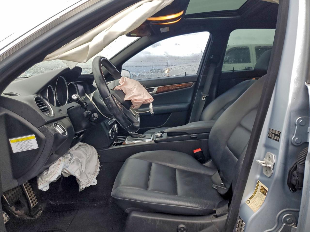 2014 MERCEDES-BENZ C 250 photo 13
