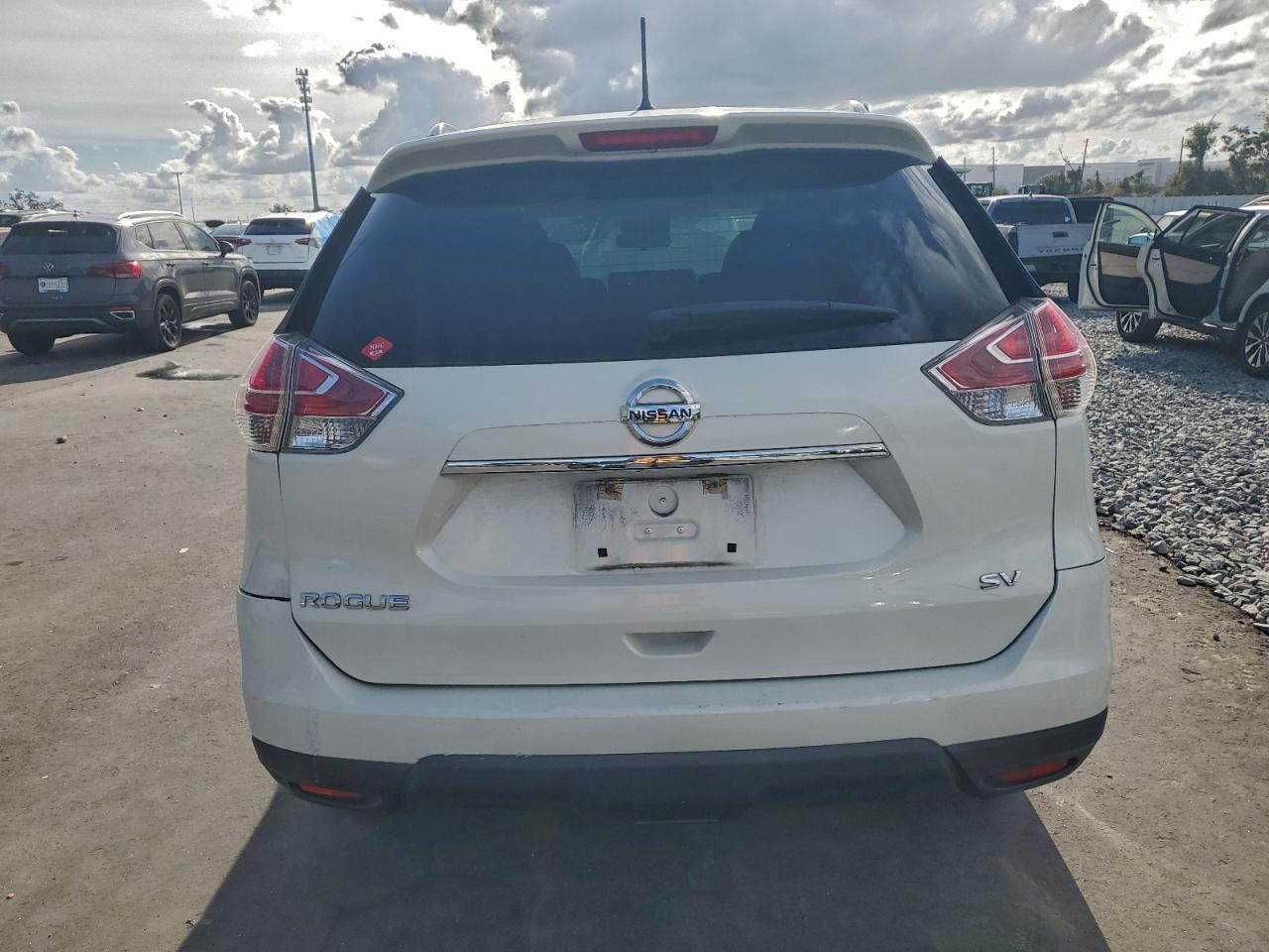 2016 NISSAN ROGUE S photo 21
