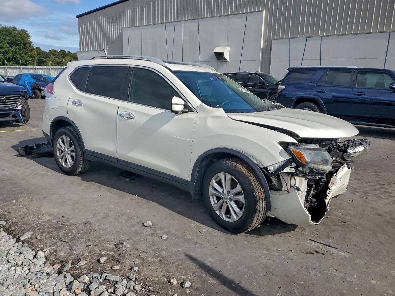 2016 NISSAN ROGUE S photo 13