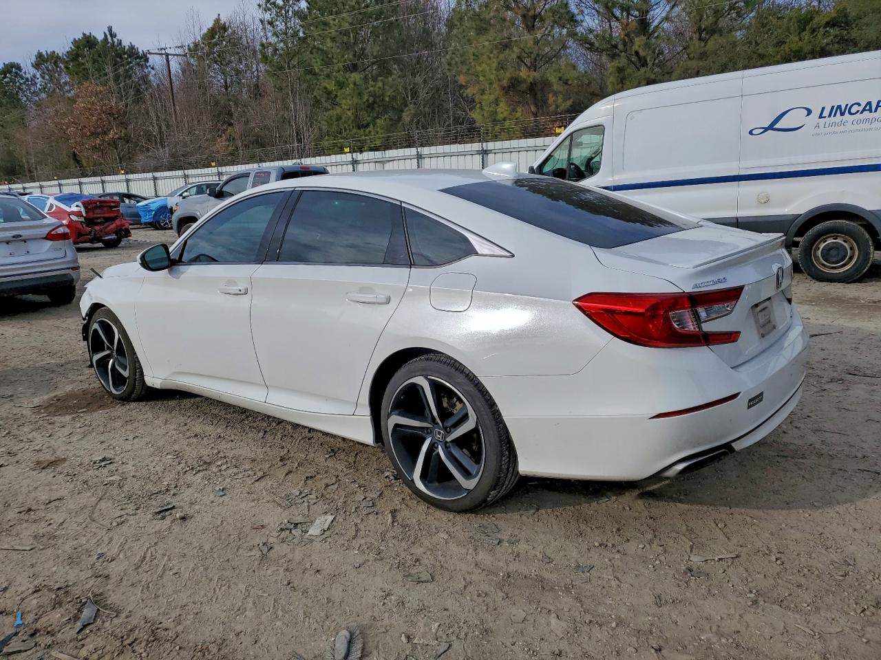 2018 HONDA ACCORD SPORT photo 2