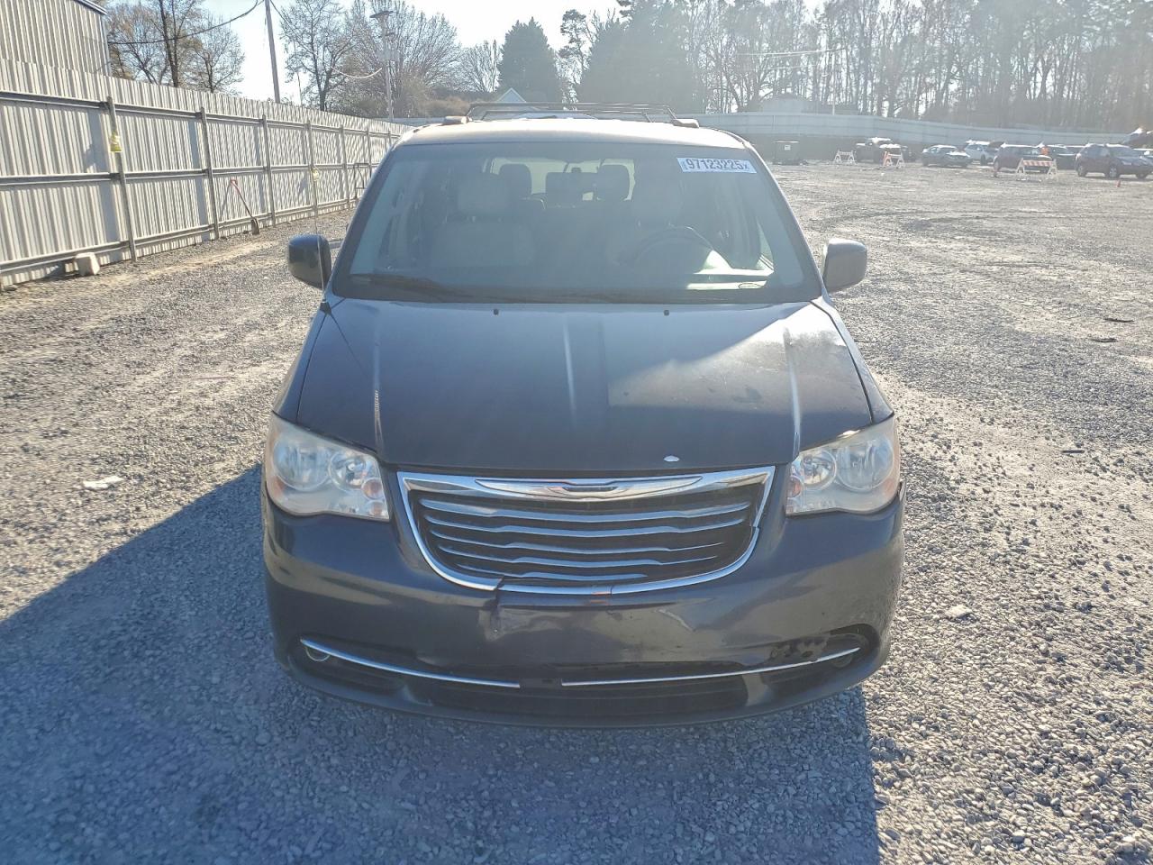 2013 CHRYSLER TOWN & COUNTRY TOURING photo 5
