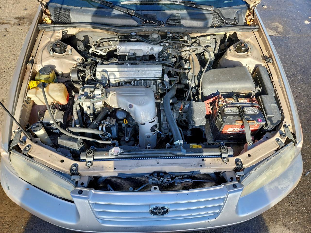 1997 TOYOTA CAMRY LE photo 11