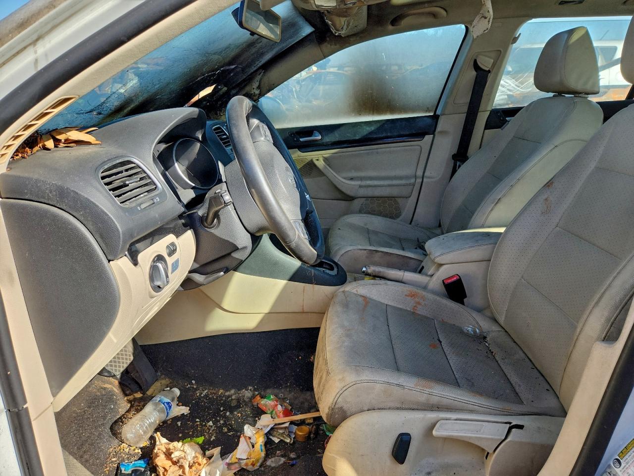 2014 VOLKSWAGEN JETTA TDI photo 19