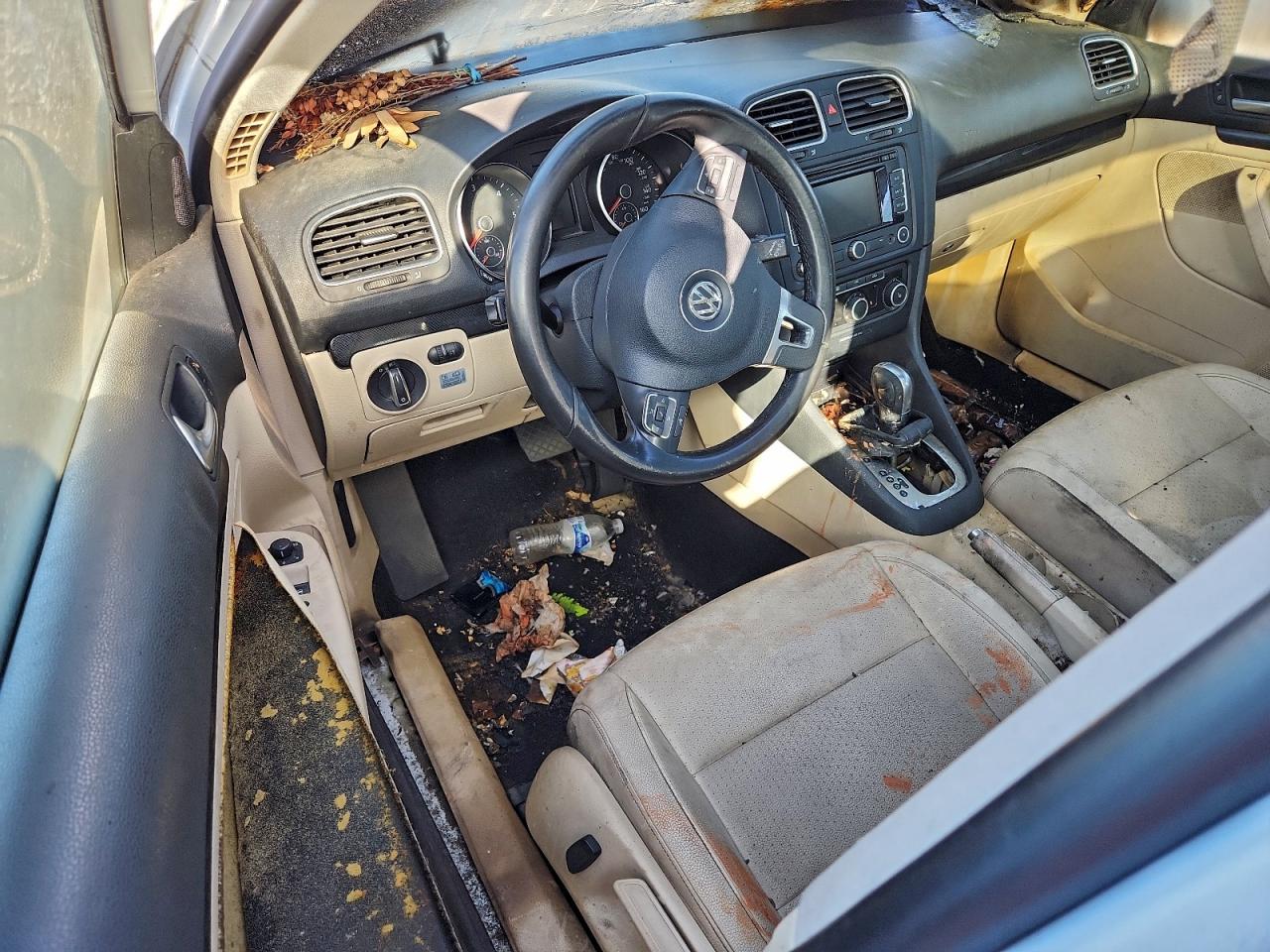 2014 VOLKSWAGEN JETTA TDI photo 22