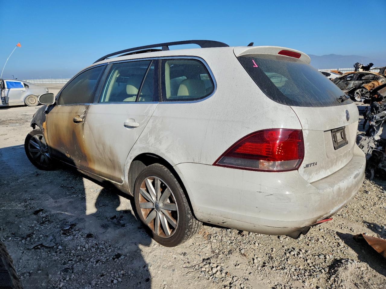2014 VOLKSWAGEN JETTA TDI photo 4