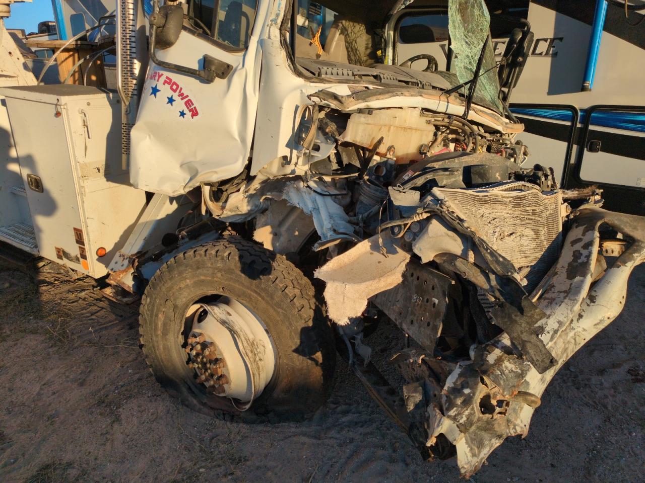 2016 FREIGHTLINER M2 106 MEDIUM DUTY photo 17
