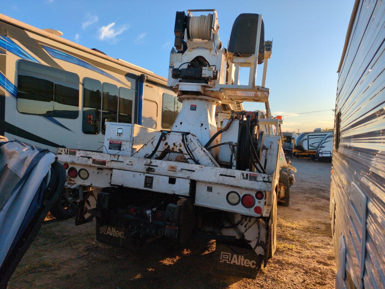 2016 FREIGHTLINER M2 106 MEDIUM DUTY photo 7