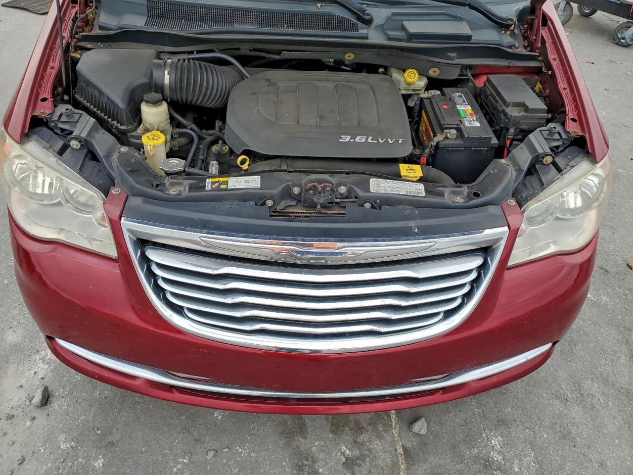 2013 CHRYSLER TOWN & COUNTRY TOURING photo 12