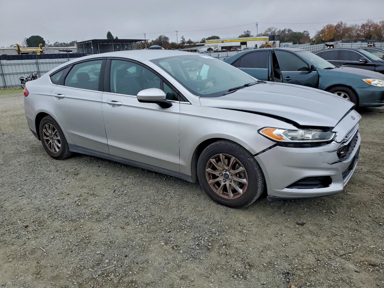2016 FORD FUSION S photo 4