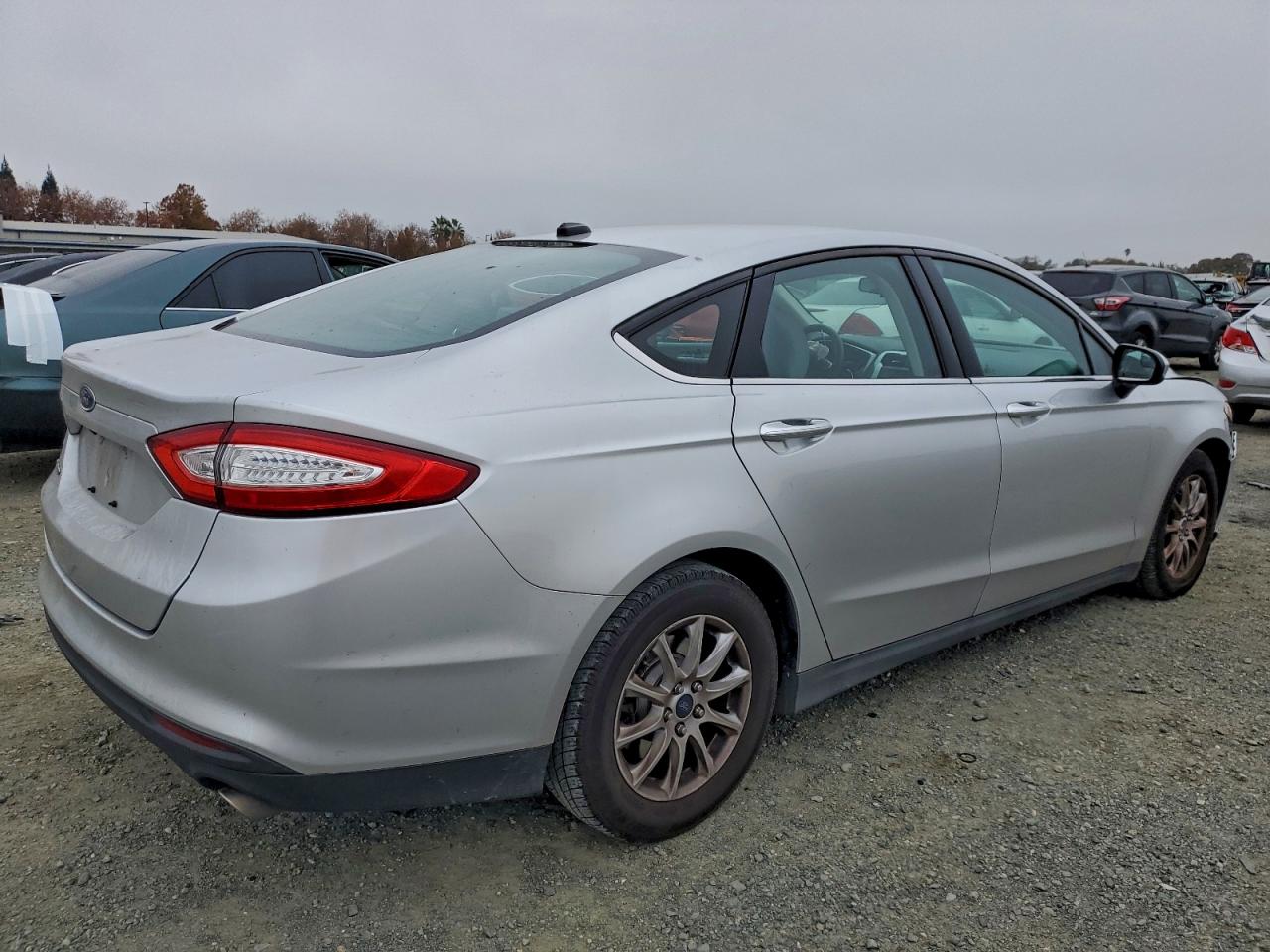 2016 FORD FUSION S photo 3