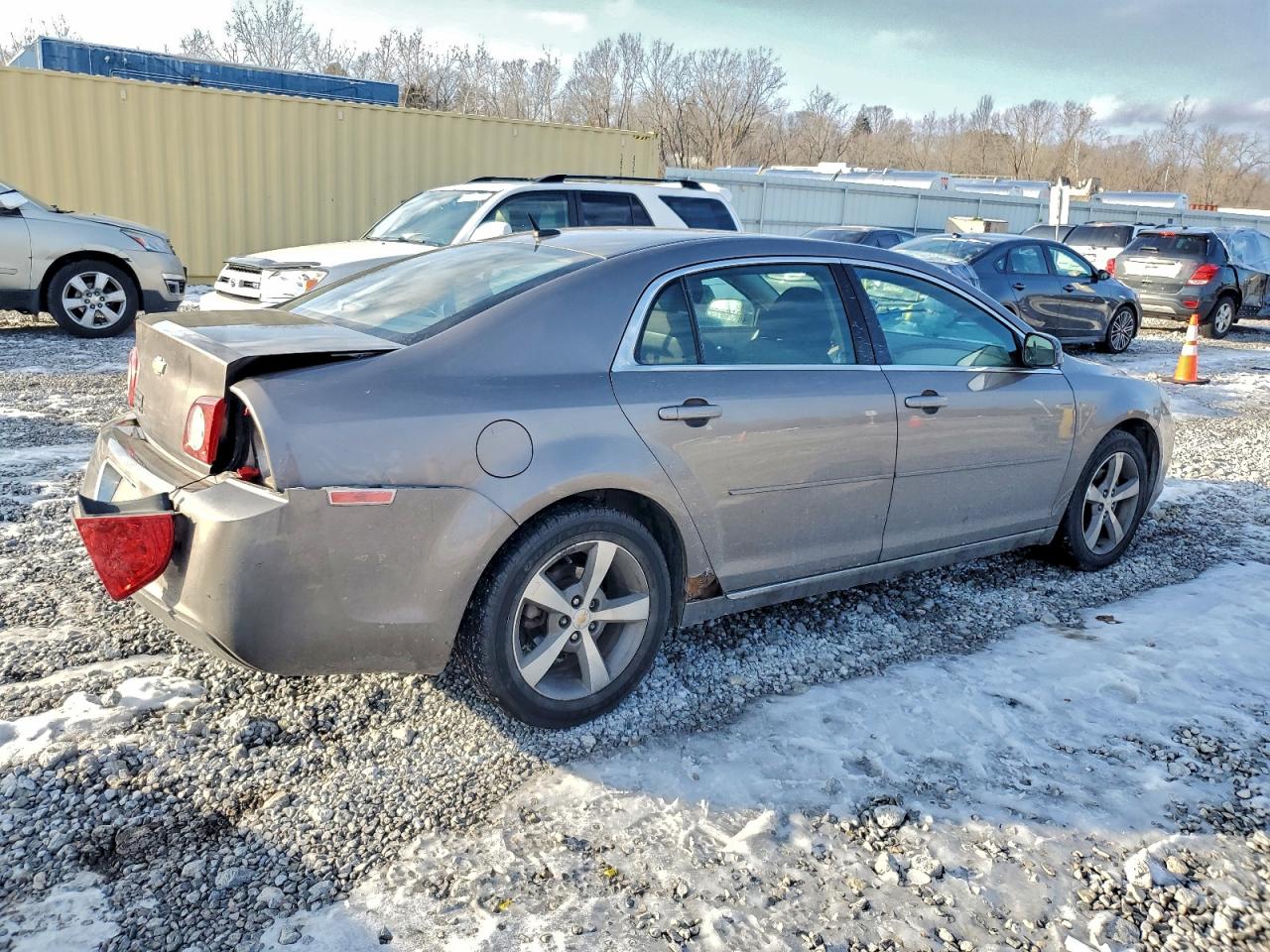 2011 CHEVROLET MALIBU 1LT photo 3