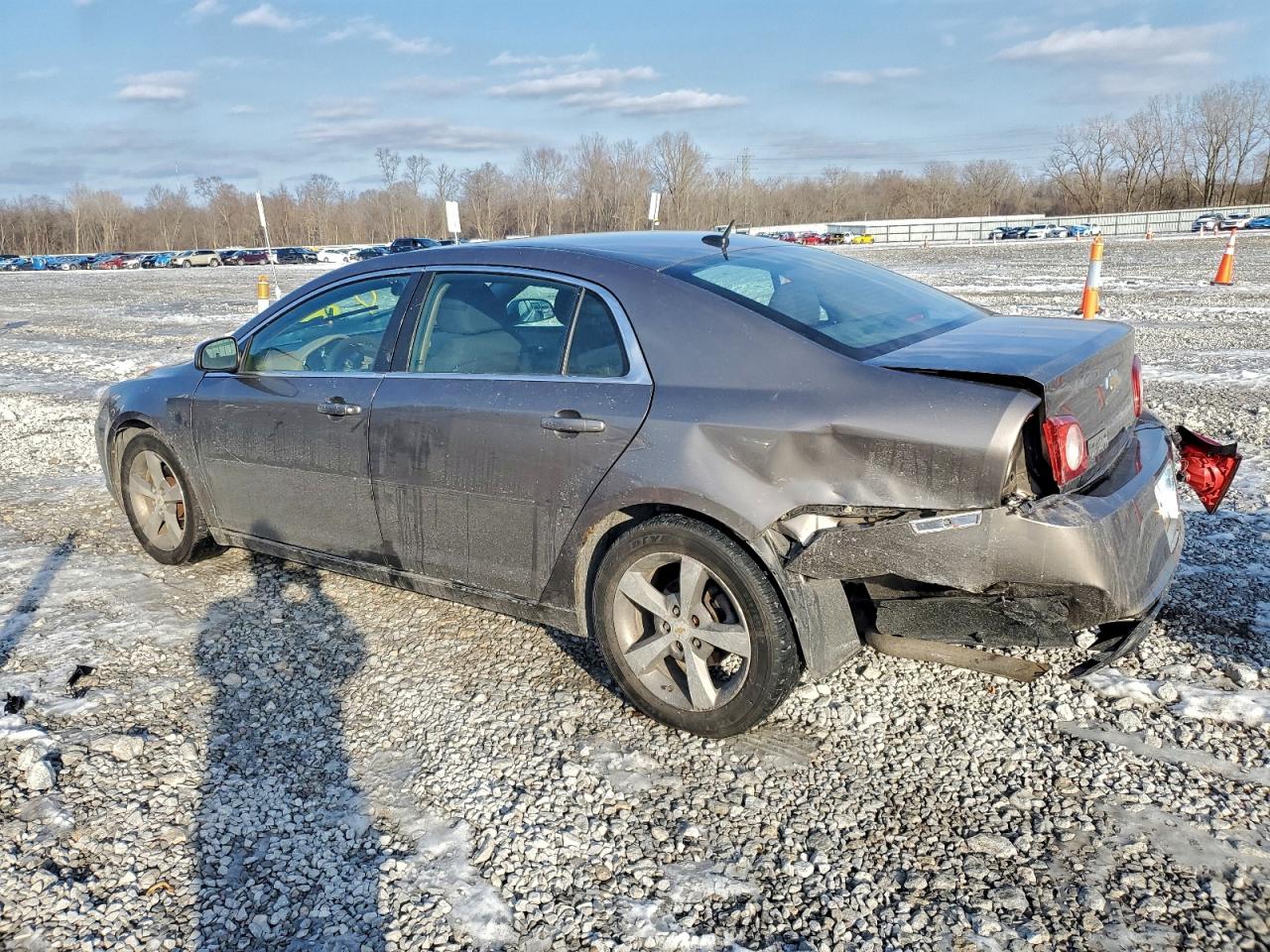 2011 CHEVROLET MALIBU 1LT photo 2