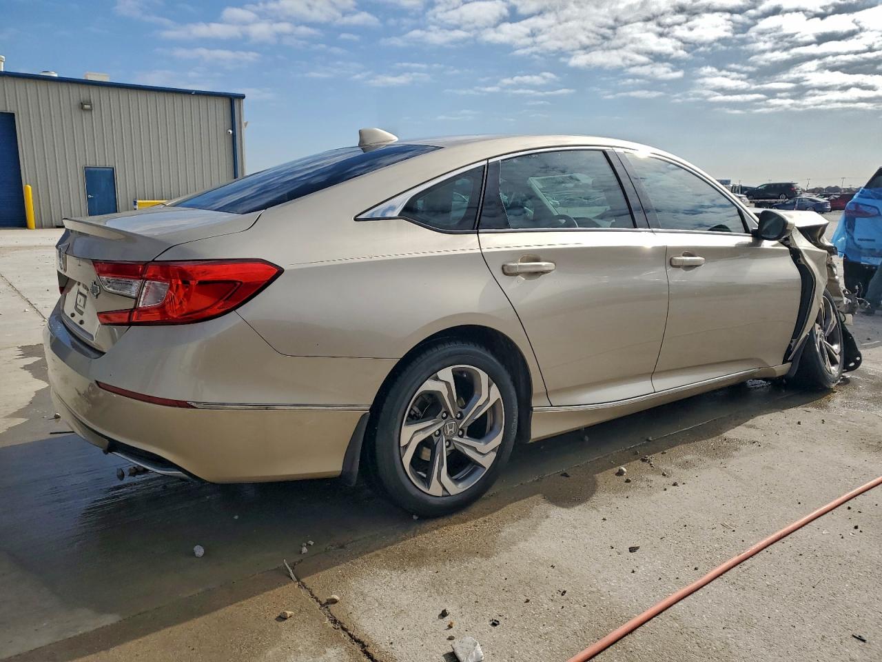 2018 HONDA ACCORD EX photo 7