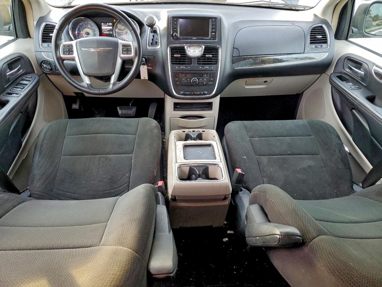 2012 CHRYSLER TOWN & COUNTRY TOURING photo 15