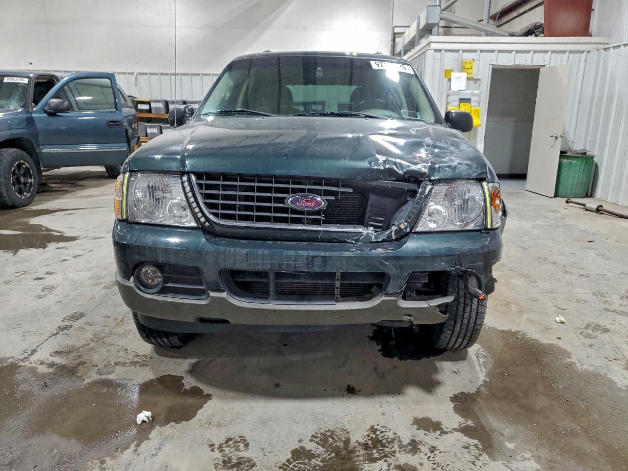 2002 FORD EXPLORER XLT photo 5