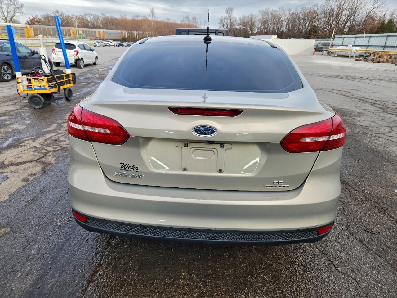 2015 FORD FOCUS SE photo 21