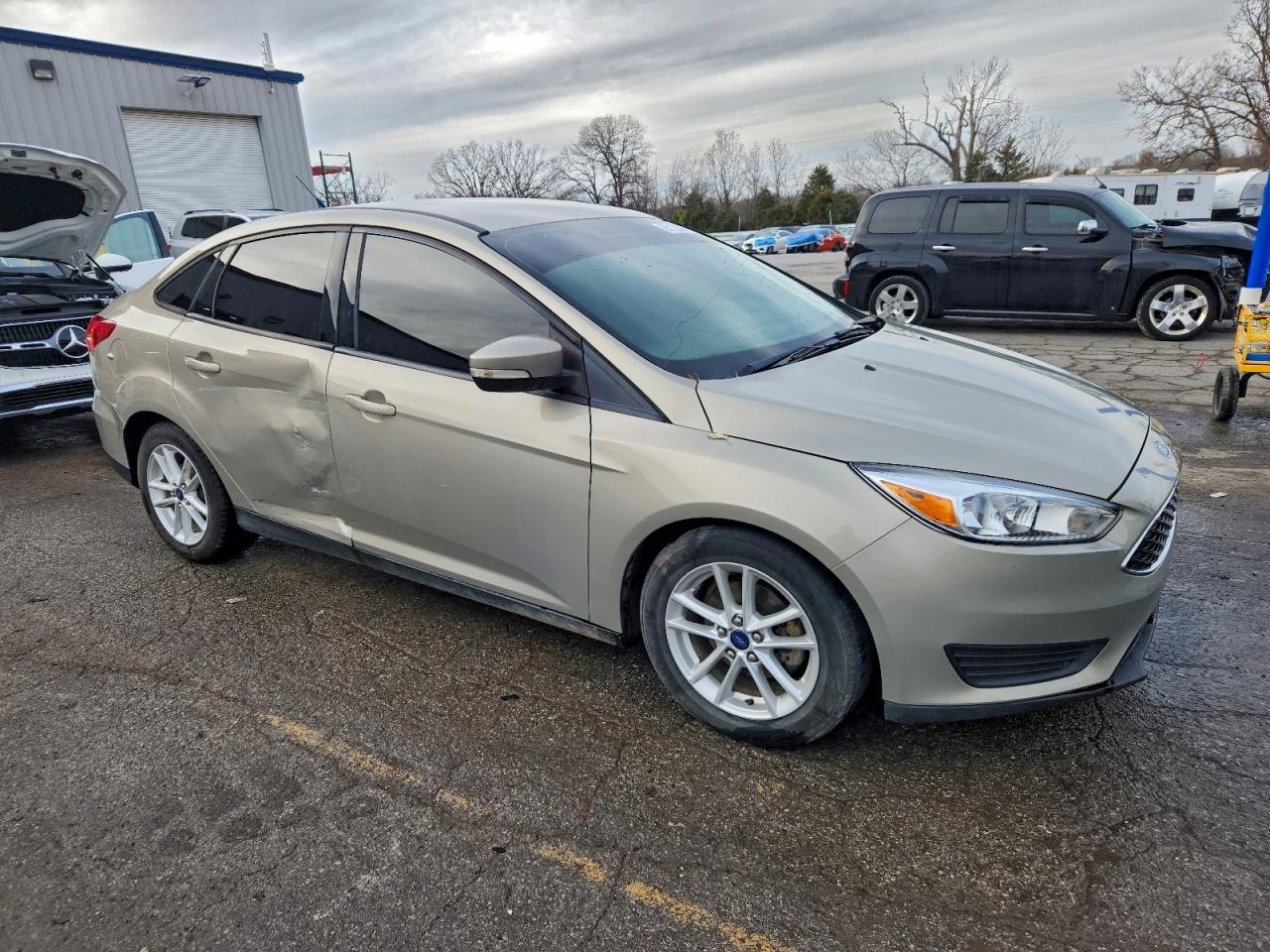 2015 FORD FOCUS SE photo 13