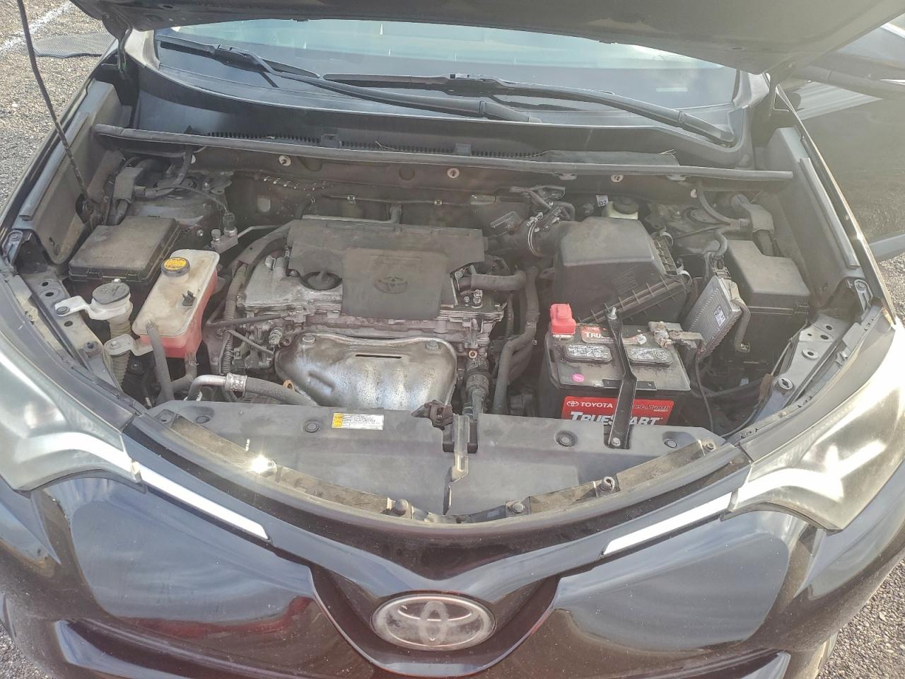 2017 TOYOTA RAV4 XLE photo 11