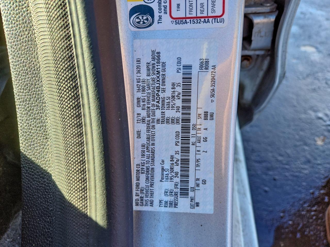 2019 FORD FIESTA SE photo 37