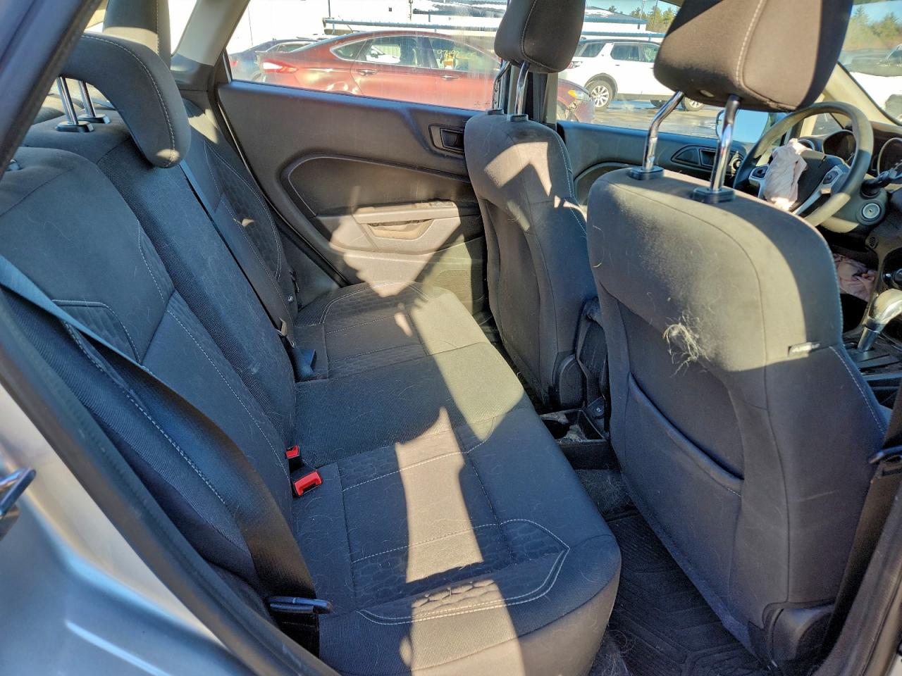 2019 FORD FIESTA SE photo 28