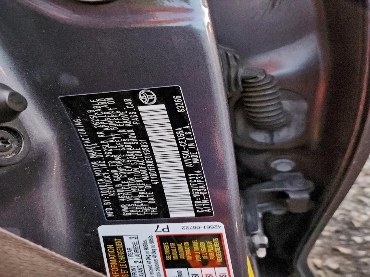 2014 TOYOTA CAMRY HYBRID photo 12