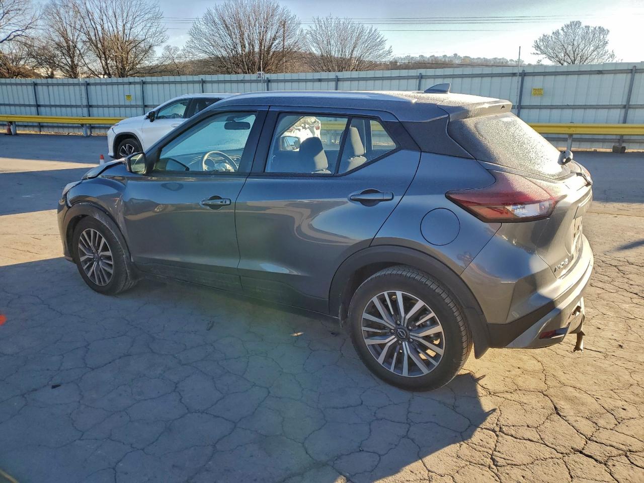 2023 NISSAN KICKS SV photo 4