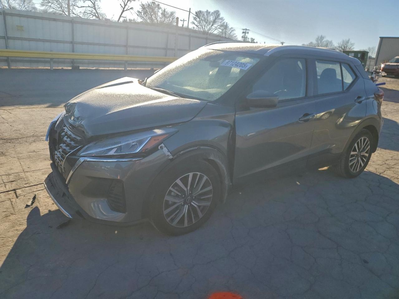 2023 NISSAN KICKS