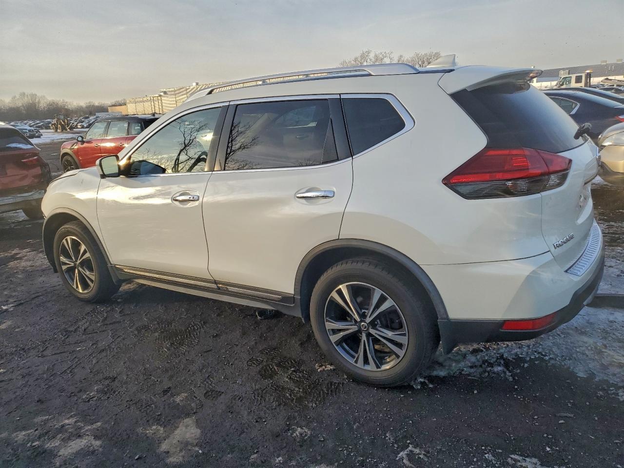 2017 NISSAN ROGUE S photo 3
