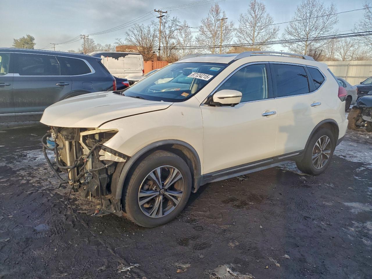 2017 NISSAN ROGUE